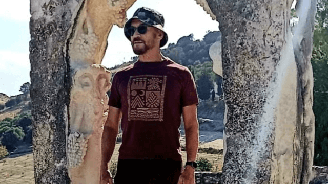 Tullio Cattaneo, aggressione omofoba ai danni dello scultore, in coma dopo un pugno: "Fr*cio di m*rda" - Tullio Cattaneo - Gay.it