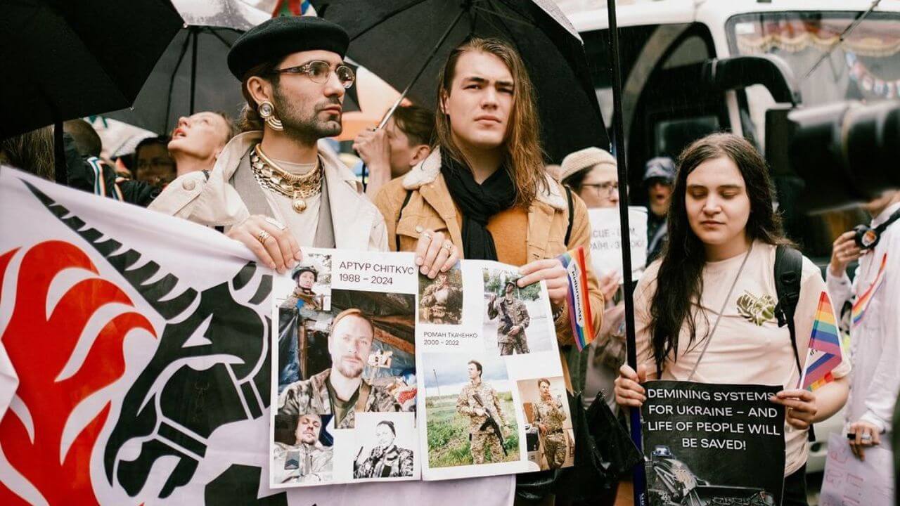 Ucraina, perché il primo Kiev Pride dall’inizio dell’invasione russa è durato solo 30 minuti