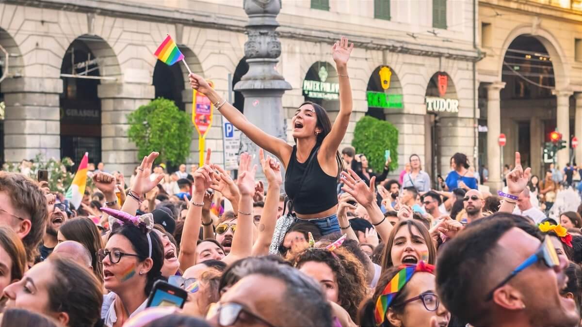 Intervista a Liguria Pride 2024: “Questa politica fascista e leghista lavora per costruire una società lontanissima da quella che vogliamo”