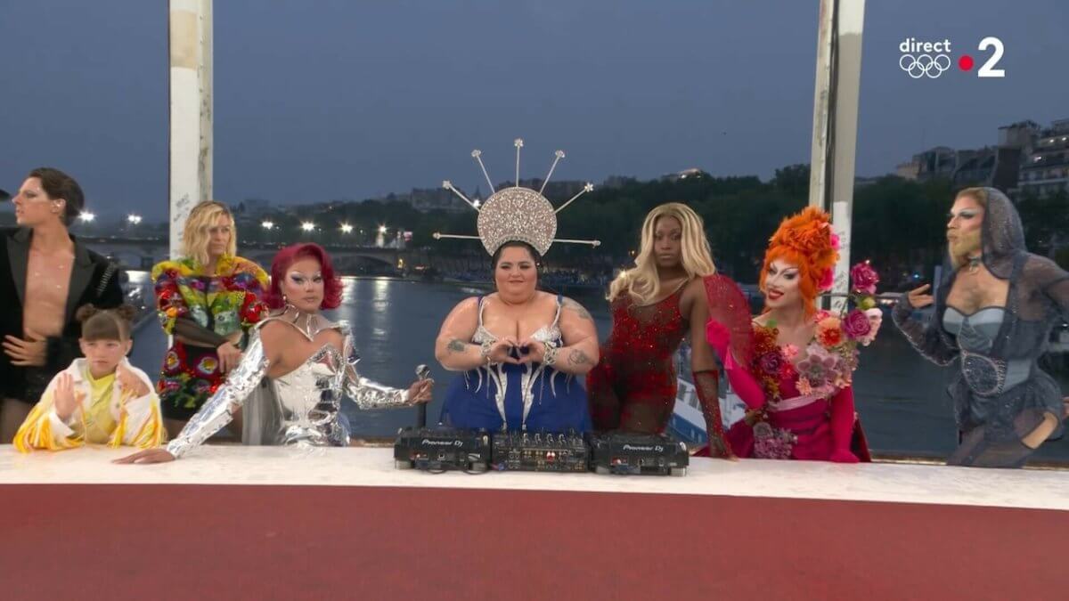 Barbara Butch, la DJ queer della cerimonia di apertura di Parigi 2024 denuncia tutti dopo le minacce di morte e stupro