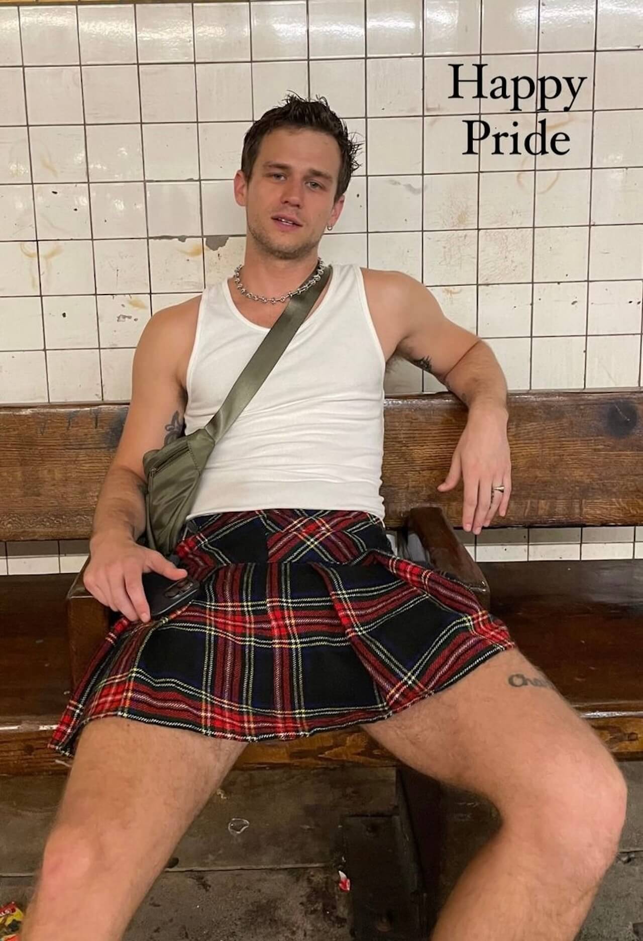 Brandon Flynn sarà James Dean nel biopic che racconterà la sua storia d'amore con William Bast - Brandon Flynn - Gay.it