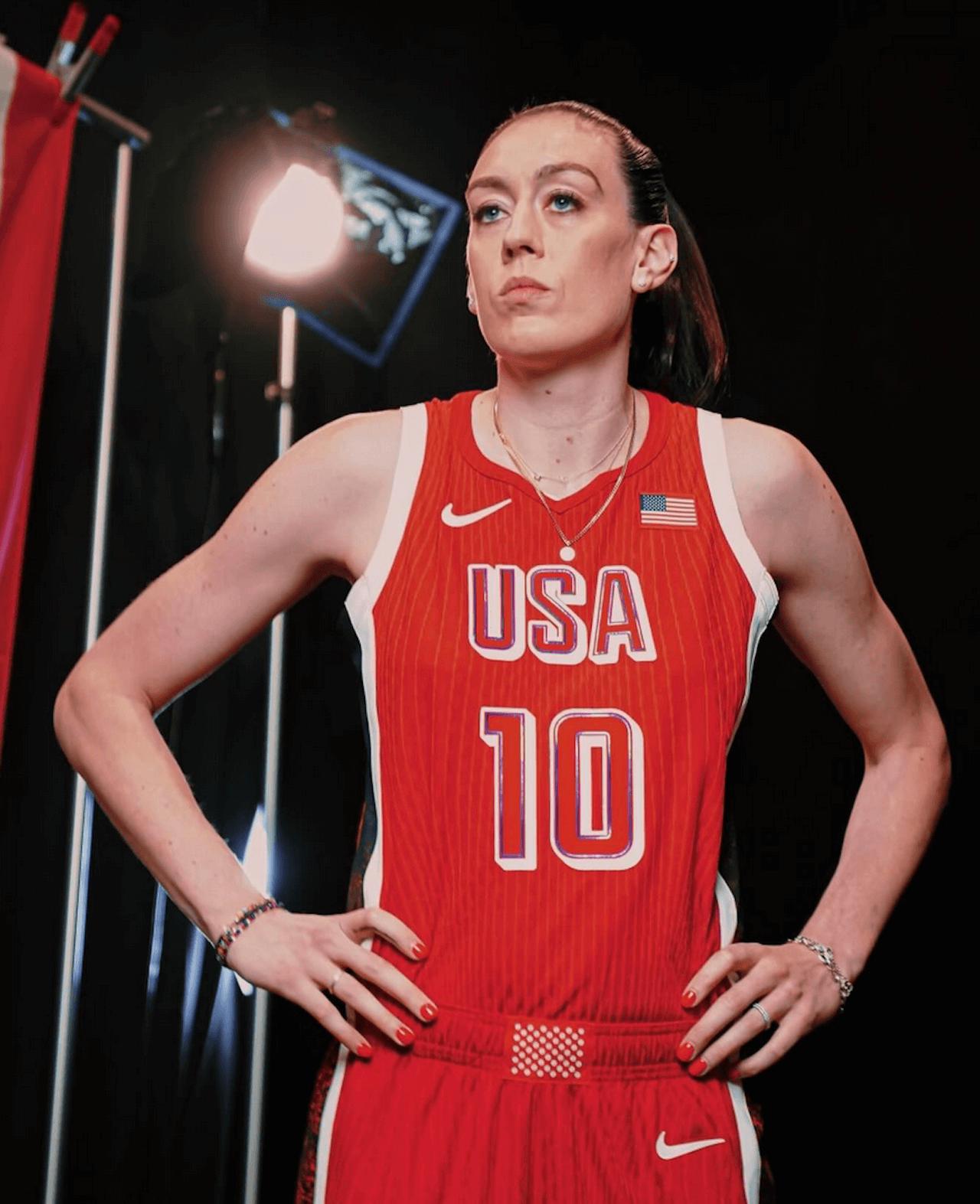 Parigi 2024, ecco gli atleti dichiaratamente LGBTQIA+ che si sono qualificati alle Olimpiadi - Breanna Stewart USA basket - Gay.it