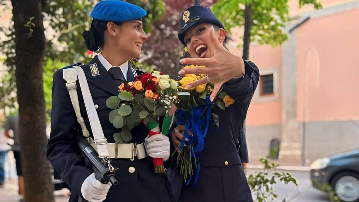 Picchetto d’amore, Giulia Latorre chiede alla collega poliziotta Rosy Grano di sposarla (VIDEO)
