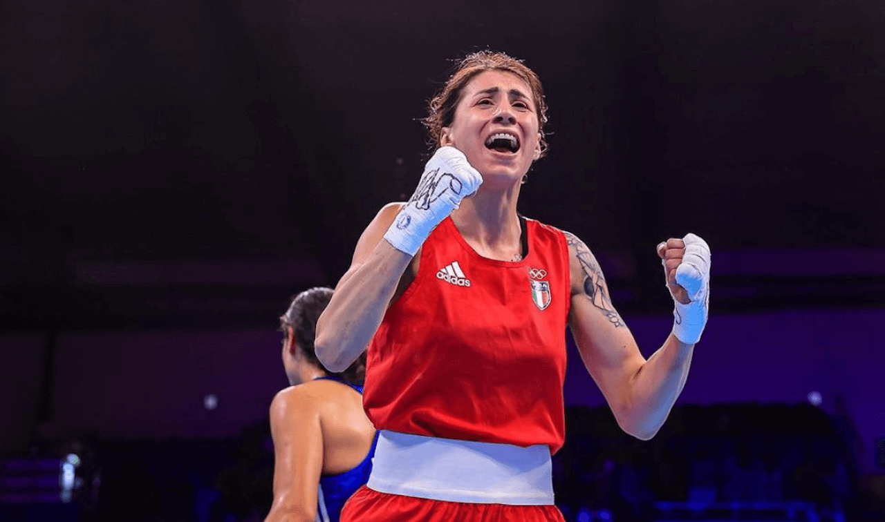 Chi è Irma Testa, campionessa di boxe a The Couple con la sorella Lucia: la fidanzata Alessandra e il coraggioso coming out nel 2021 - Irma Testa Italia Pugilato - Gay.it