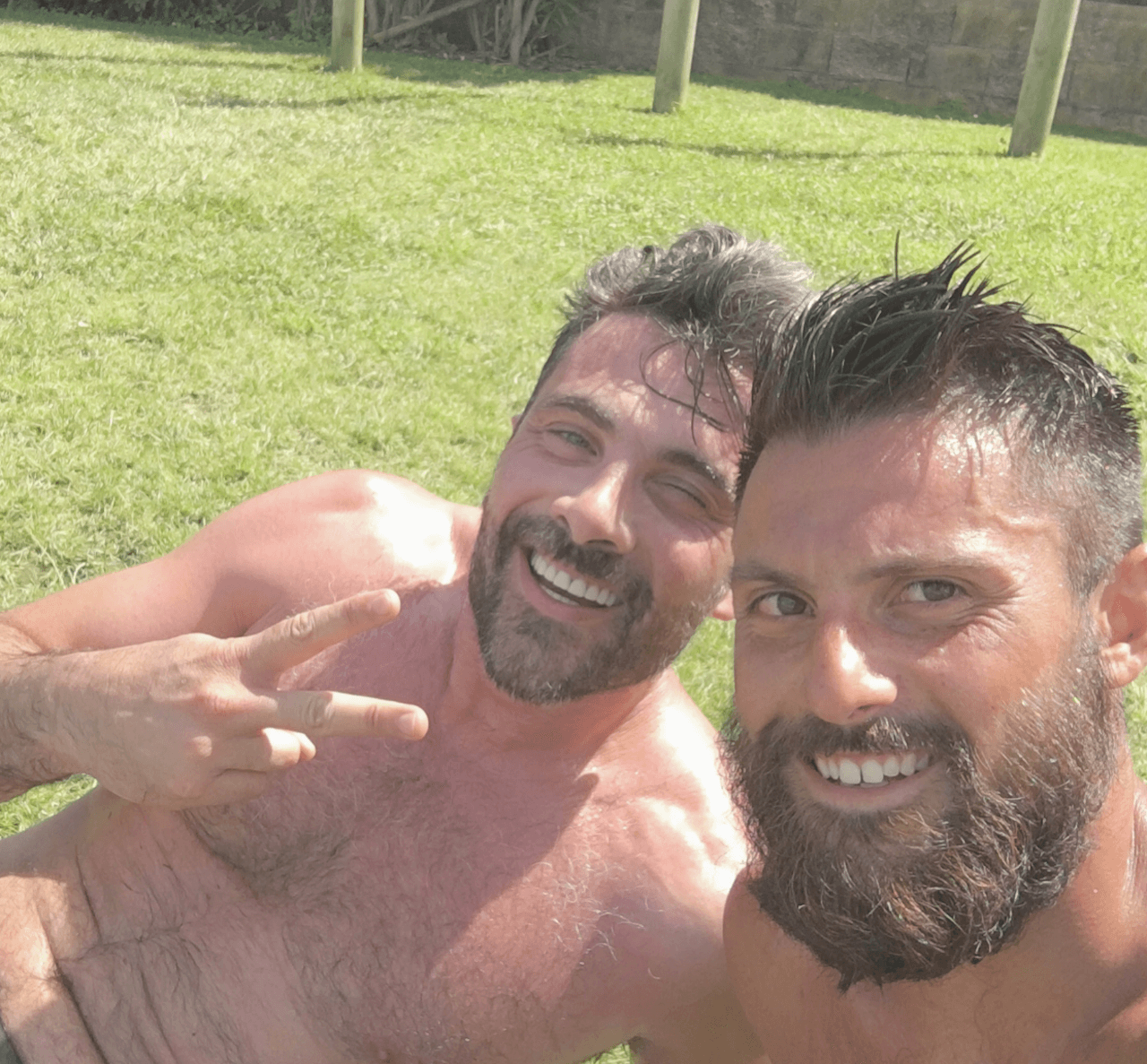 Luca Calvani e il monologo a Le Iene sulla normalità: "Orgoglioso di essermi accettato per quello che sono" (VIDEO) - Luca Calvani e Alessandro - Gay.it
