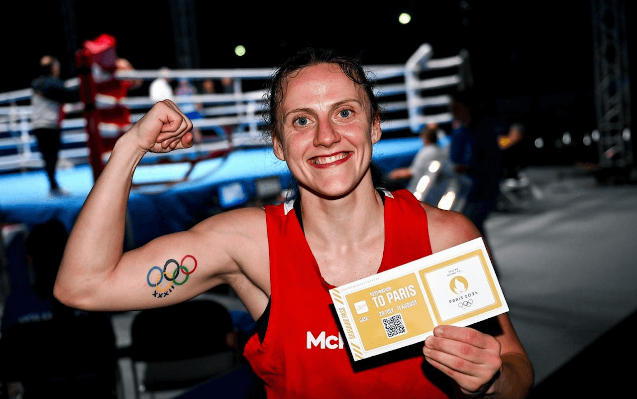 Parigi 2024, ecco gli atleti dichiaratamente LGBTQIA+ che si sono qualificati alle Olimpiadi - Michaela Walsh Irlanda Pugilato - Gay.it