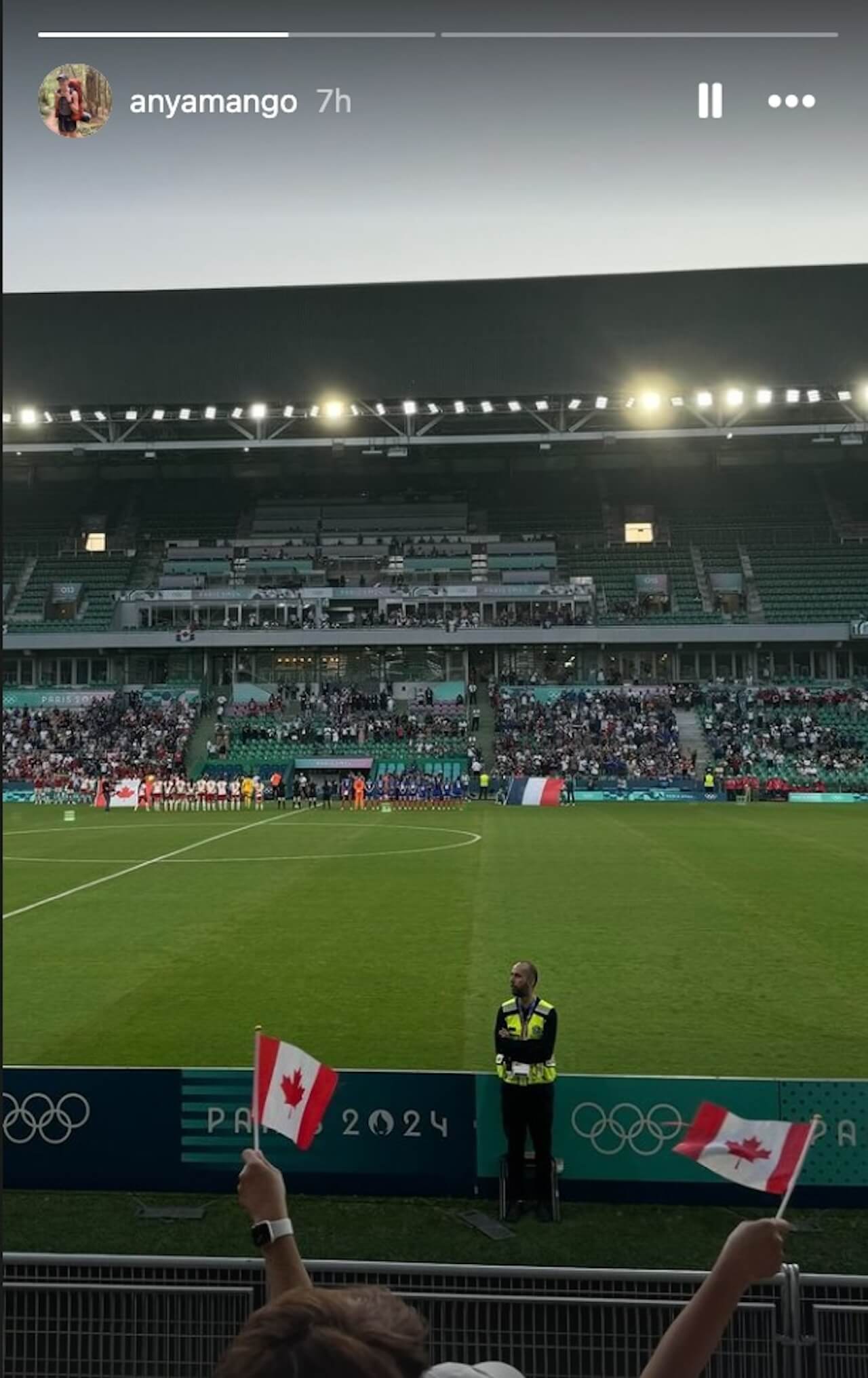 Parigi 2024, l'atleta trans e non binariə Quinn all'Olimpiade con il supporto dell'amata Anya Quig - Quinn e Anya 2 - Gay.it