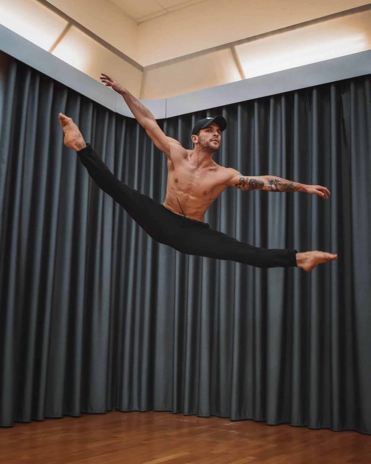 Simone Nolasco ballerino