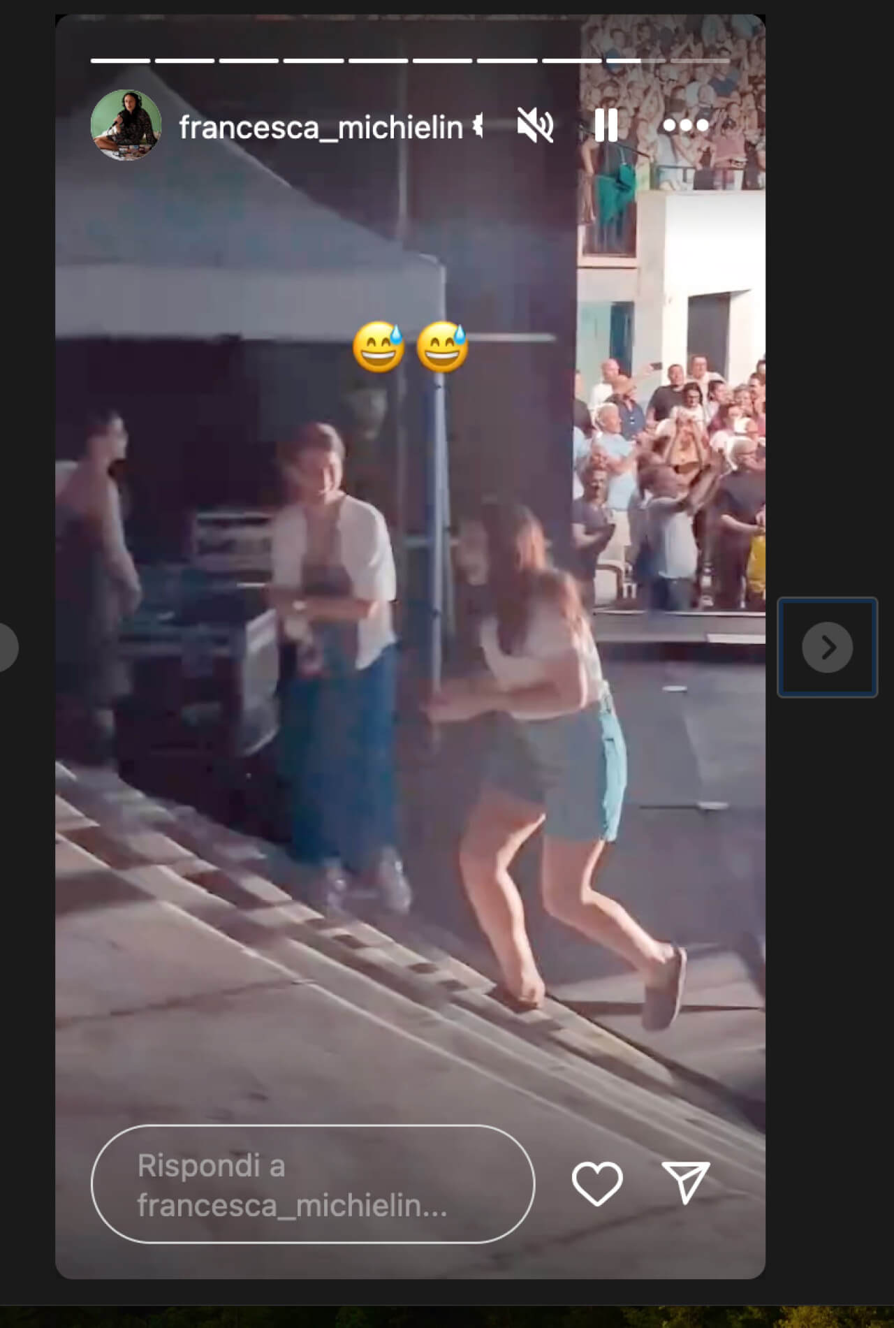 Francesca Michielin in ciabatte