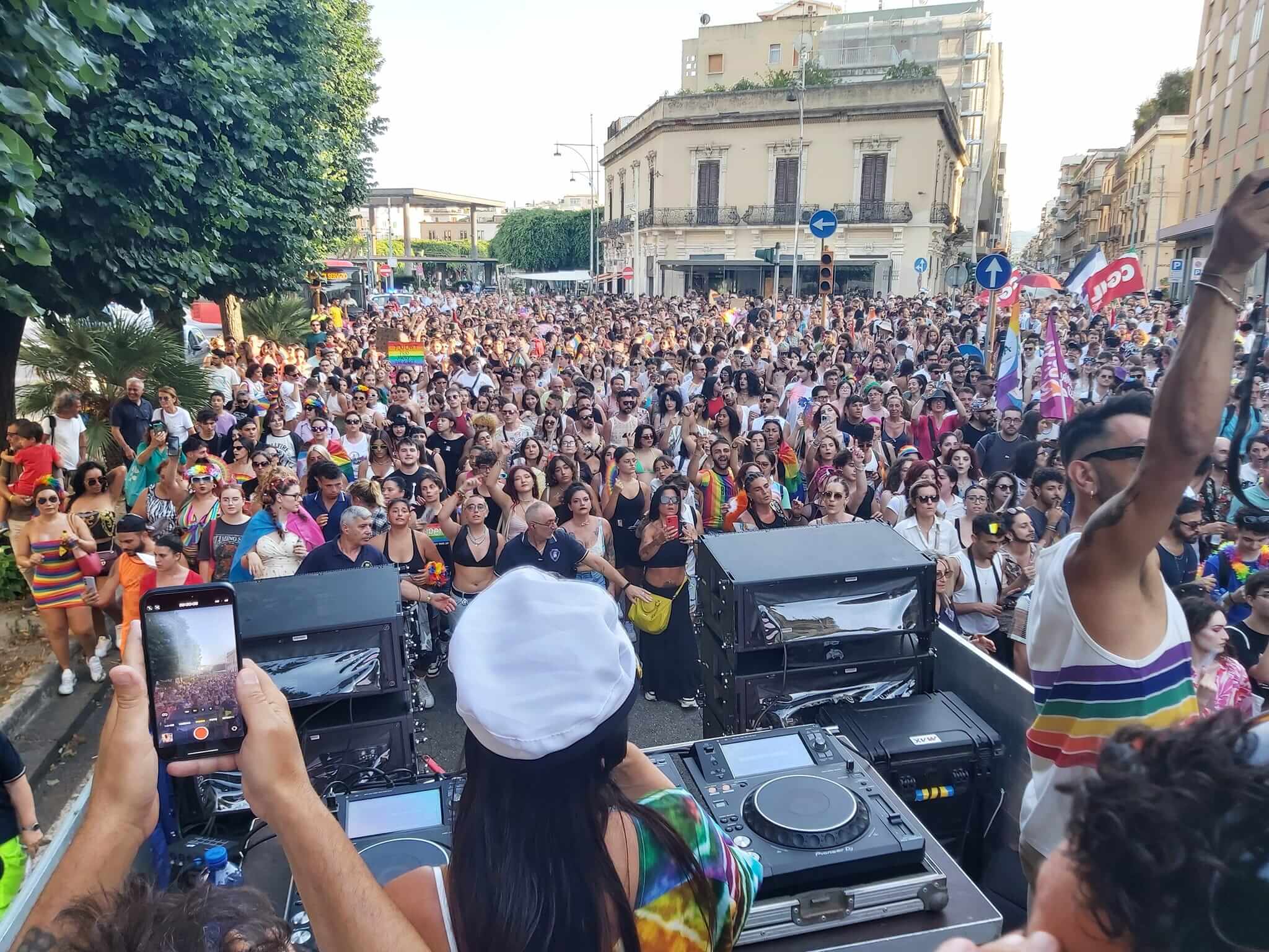 Stretto Pride - sabato 20 luglio a Messina (FB - Nazario Nulli)
