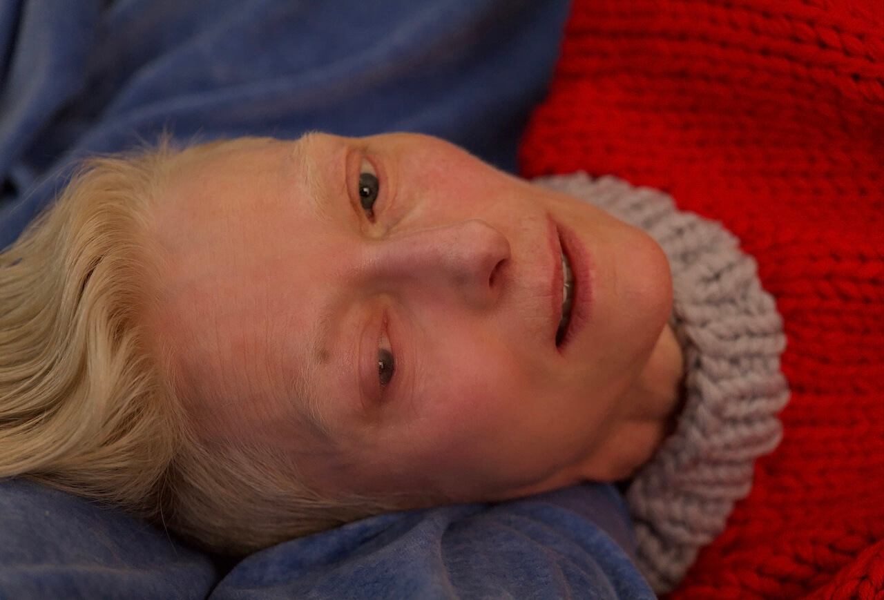La Stanza Accanto di Pedro Almodovar, ecco le reazioni della stampa da Venezia 81 - 024 STILLS HD - Gay.it