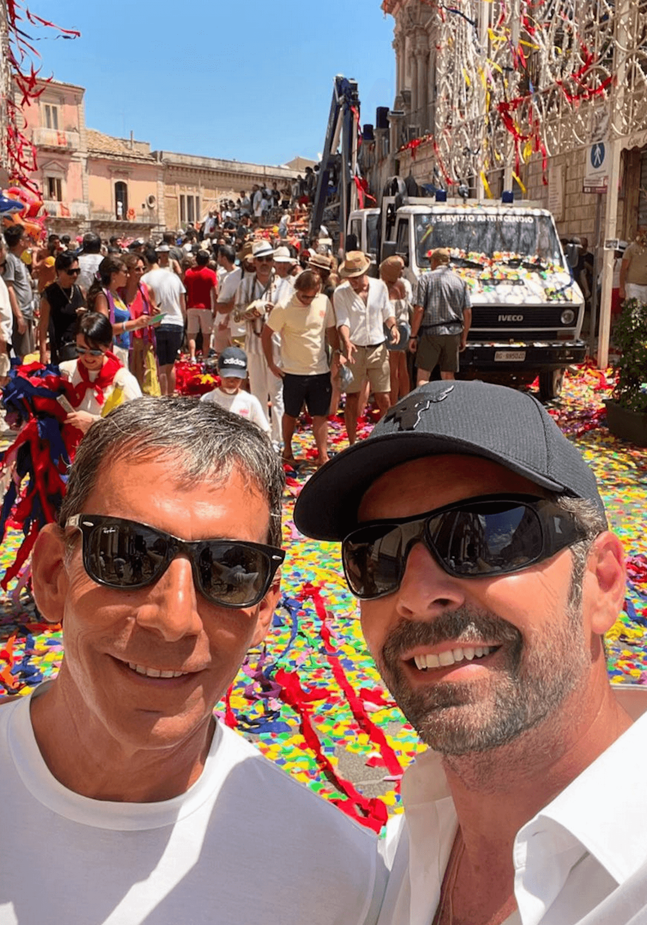 Alberto Matano e un'estate d'amore con Riccardo Mannino, le foto social - Alberto Matano e unestate damore con Riccardo Mannino le foto social 2 - Gay.it