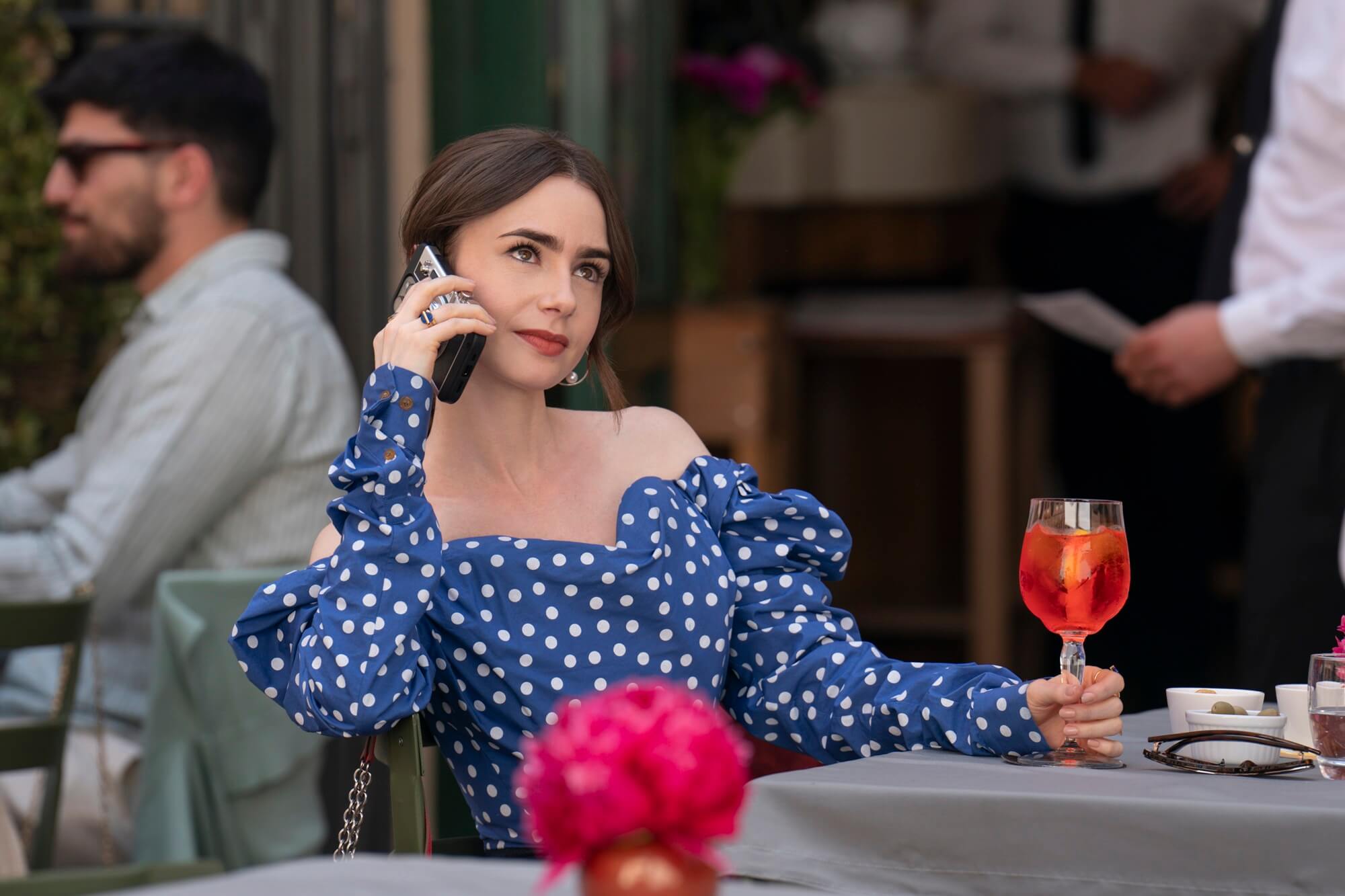 Emily in Paris. Lily Collins