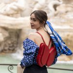Emily in Paris. Lily Collins - Thumbnail