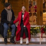 Emily in Paris. Lucas Bravo e Lily Collins - Thumbnail