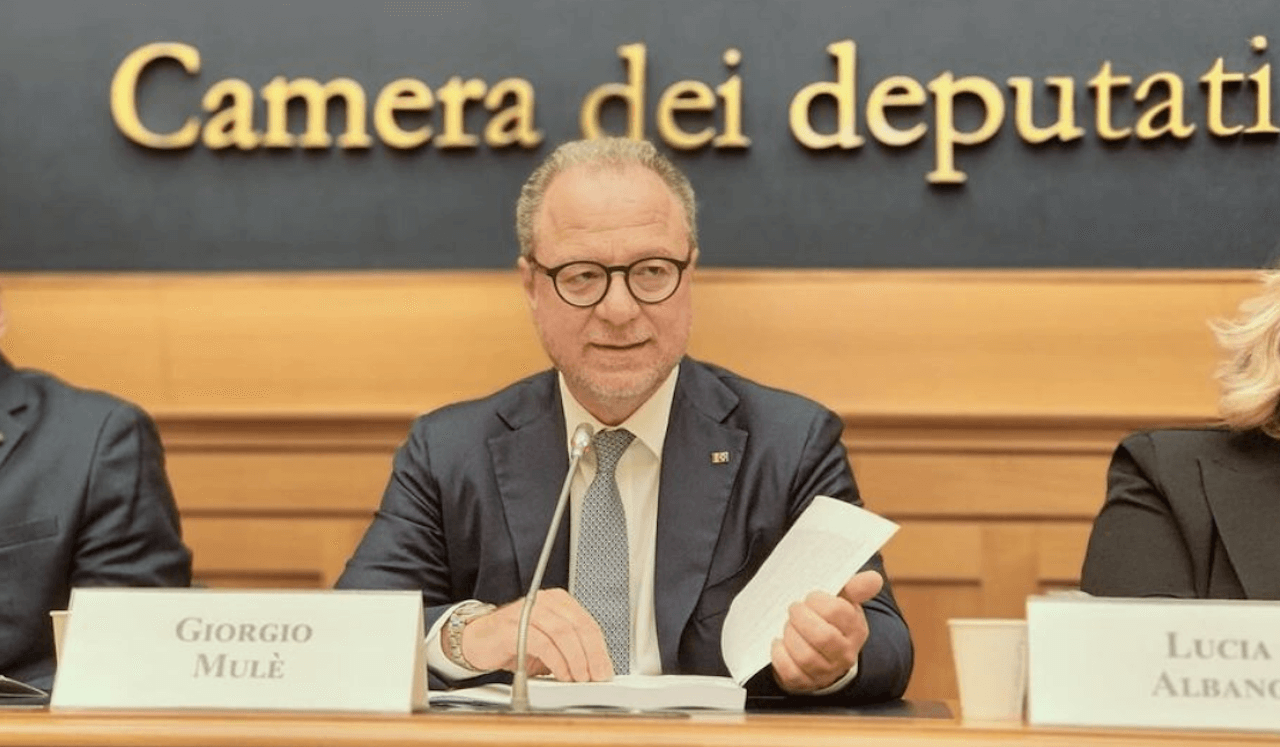 Mulè di Forza Italia: “Rispetto per Imane Khelif, come donna e atleta. Riconosciamo i diritti di ogni genere”