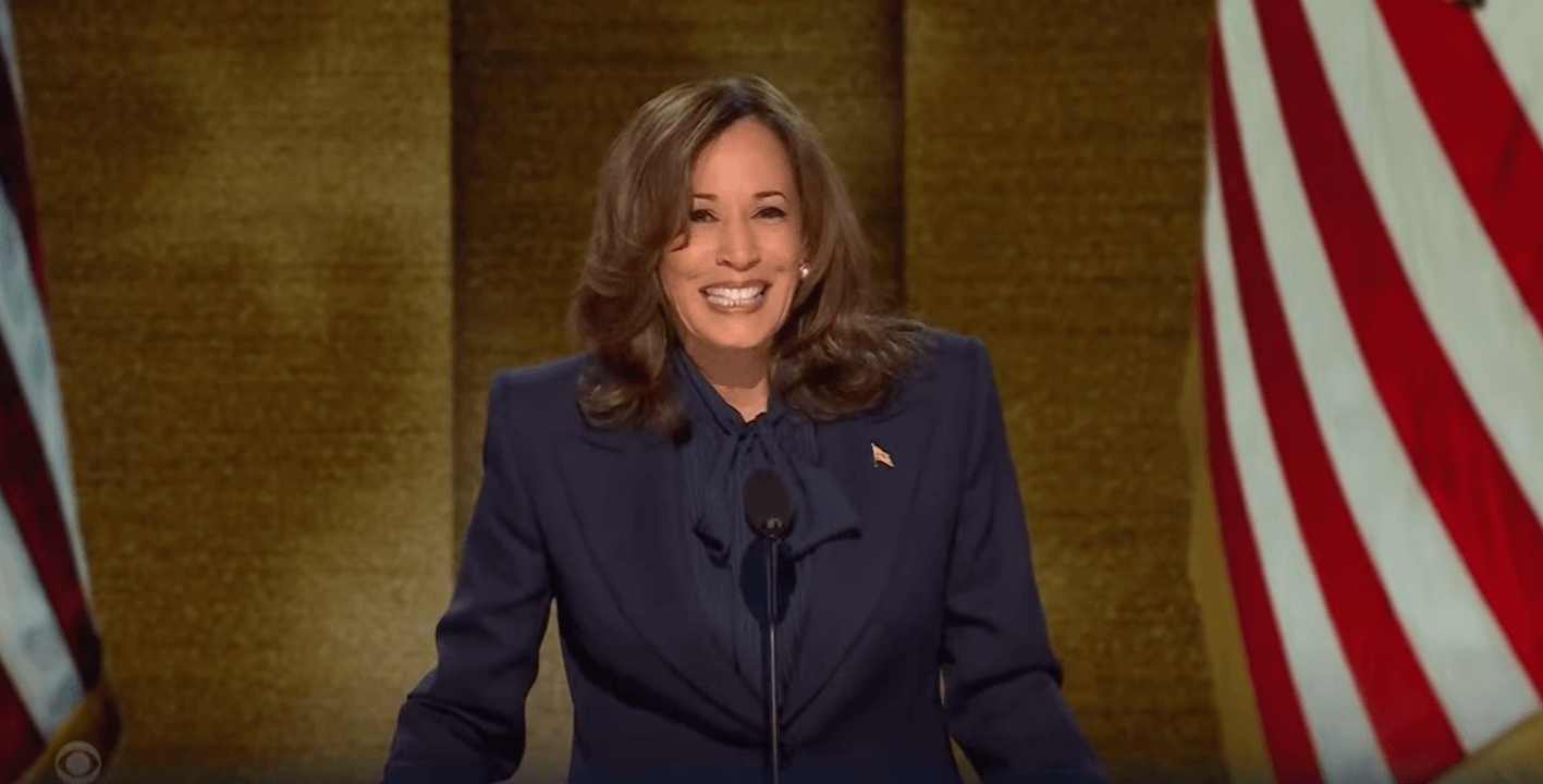 Kamala Harris: “Combattiamo per un’America che offra pari opportunità a tutti, che protegga i diritti di tutti” (VIDEO)