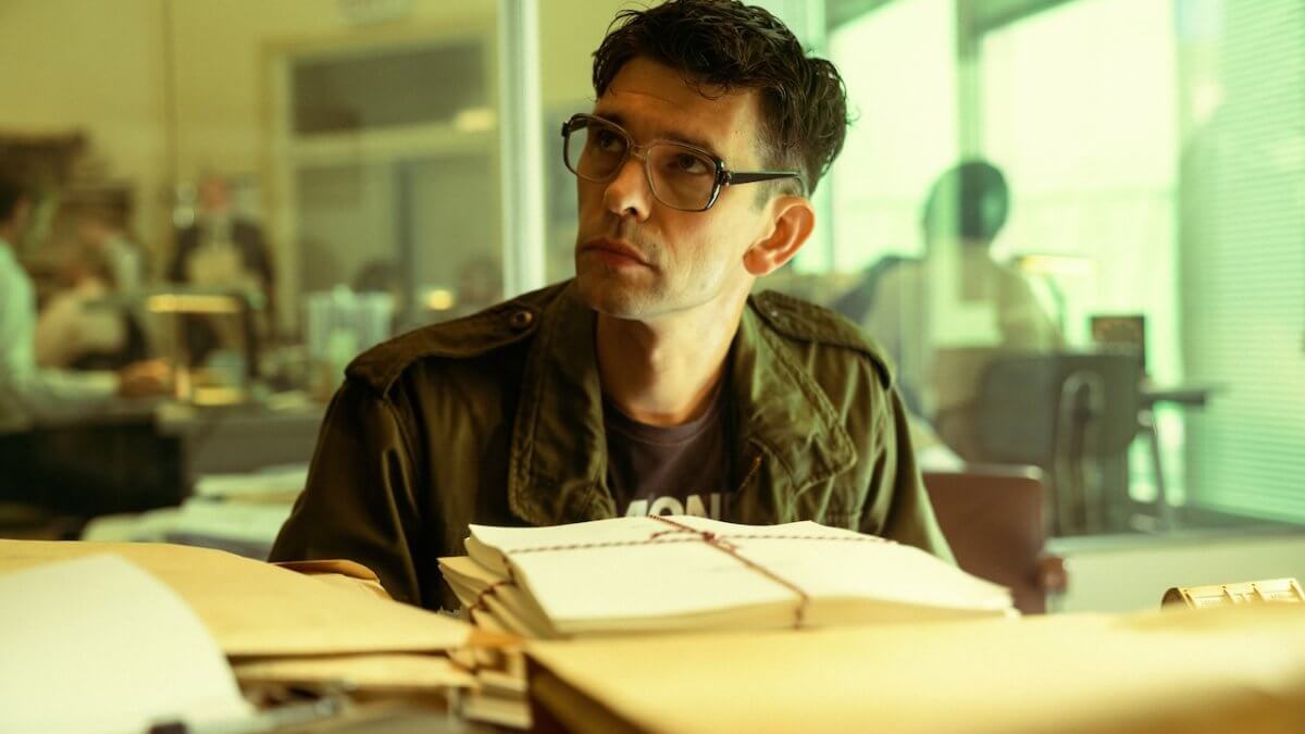 Limonov, arriva al cinema il film con Ben Whishaw nei panni del poeta bisessuale. Il trailer