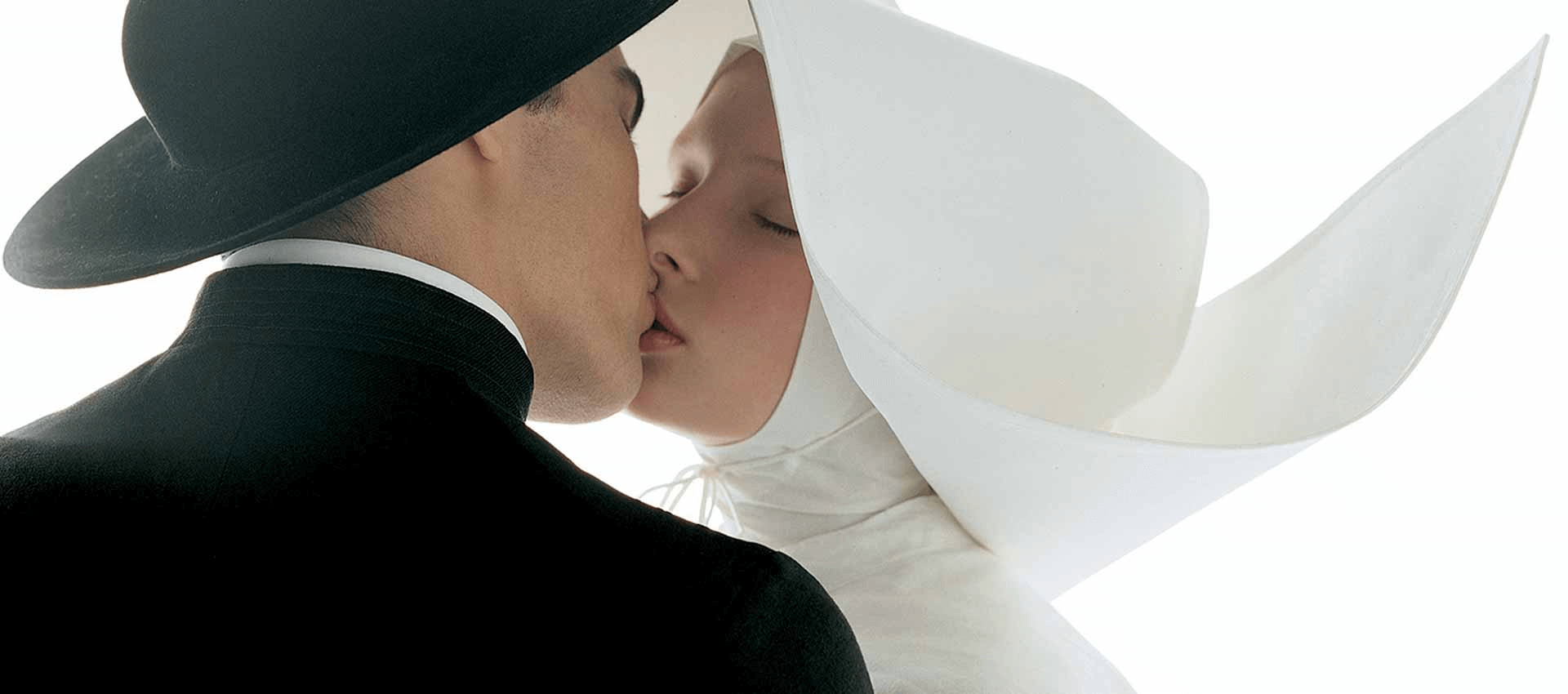 Oliviero Toscani ha una malattia incurabile e parla di eutanasia "Non mi interessa vivere così" - Oliviero Toscani bacio prete e suora - Gay.it