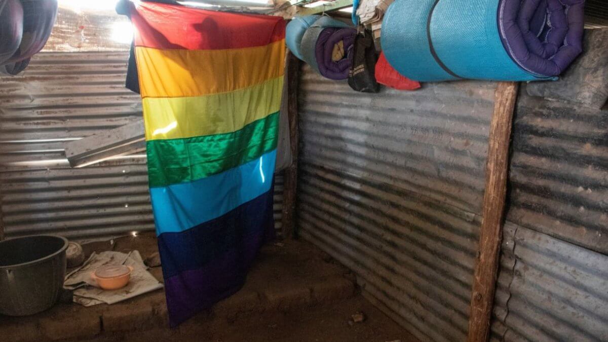 Uganda, migranti in fuga dall’oppressione, si fingono LGBTQIA+ per ottenere asilo 