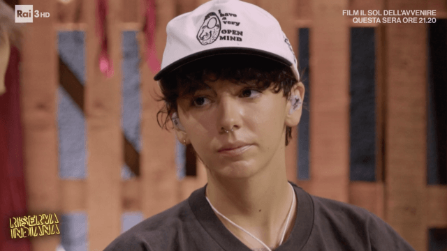 Ariete e l'omofobia: "Troppe persone si adagiano sulla propria ignoranza, l'amore è una cosa libera. Non deve importarti chi amo" (VIDEO) - Ariete - Gay.it