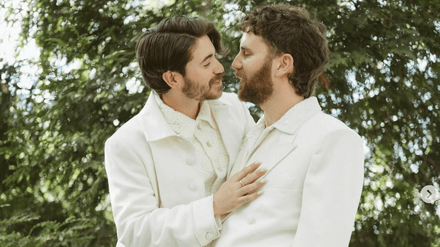 Ben Platt ha sposato Noah Galvin: "Siamo felici di poterci frequentare per sempre" - Ben Platt ha sposato Noah Galvin - Gay.it