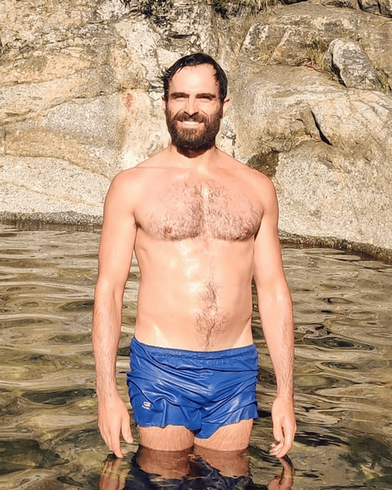 Respira, non solo Manu Rios. Ecco tutti gli attori della nuova serie ideata dal creatore di Elite - Borja Luna 4 - Gay.it