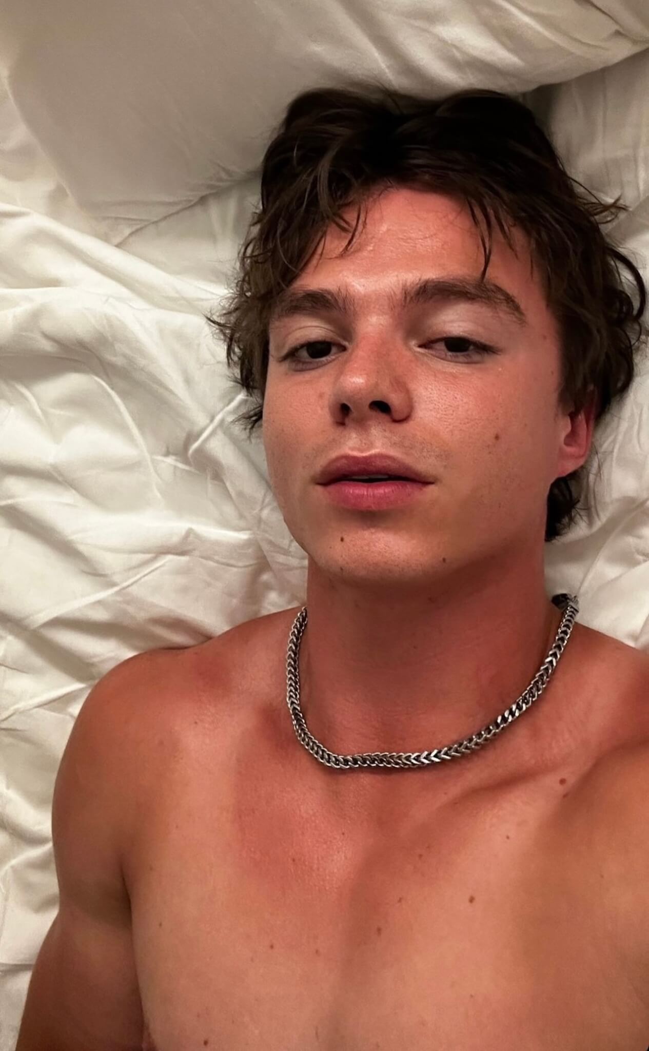 Chi è Nicholas Chavez, ovvero l'inquietante e fascinoso Lyle Menéndez di Monsters 2