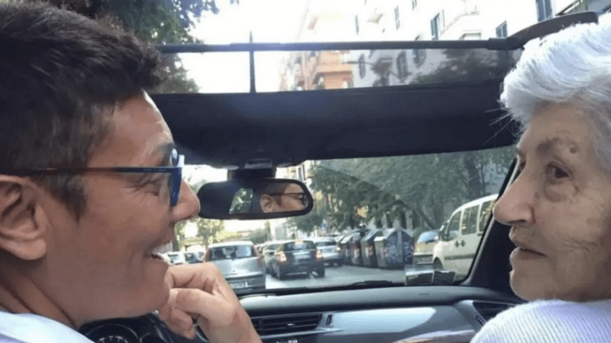 Imma Battaglia piange la morte di mamma Luisa: “Sono sicura che continuerò a sentirti sempre al mio fianco, ti amo”