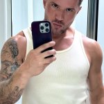 Ryan-Phillippe - Thumbnail