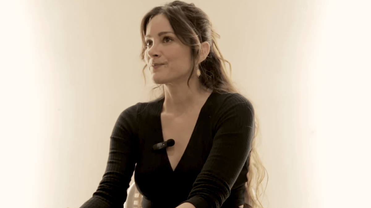 Stefania Spampinato commossa: “Le ragazzine mi ringraziano, Carina le ha aiutare a fare coming out” (VIDEO)