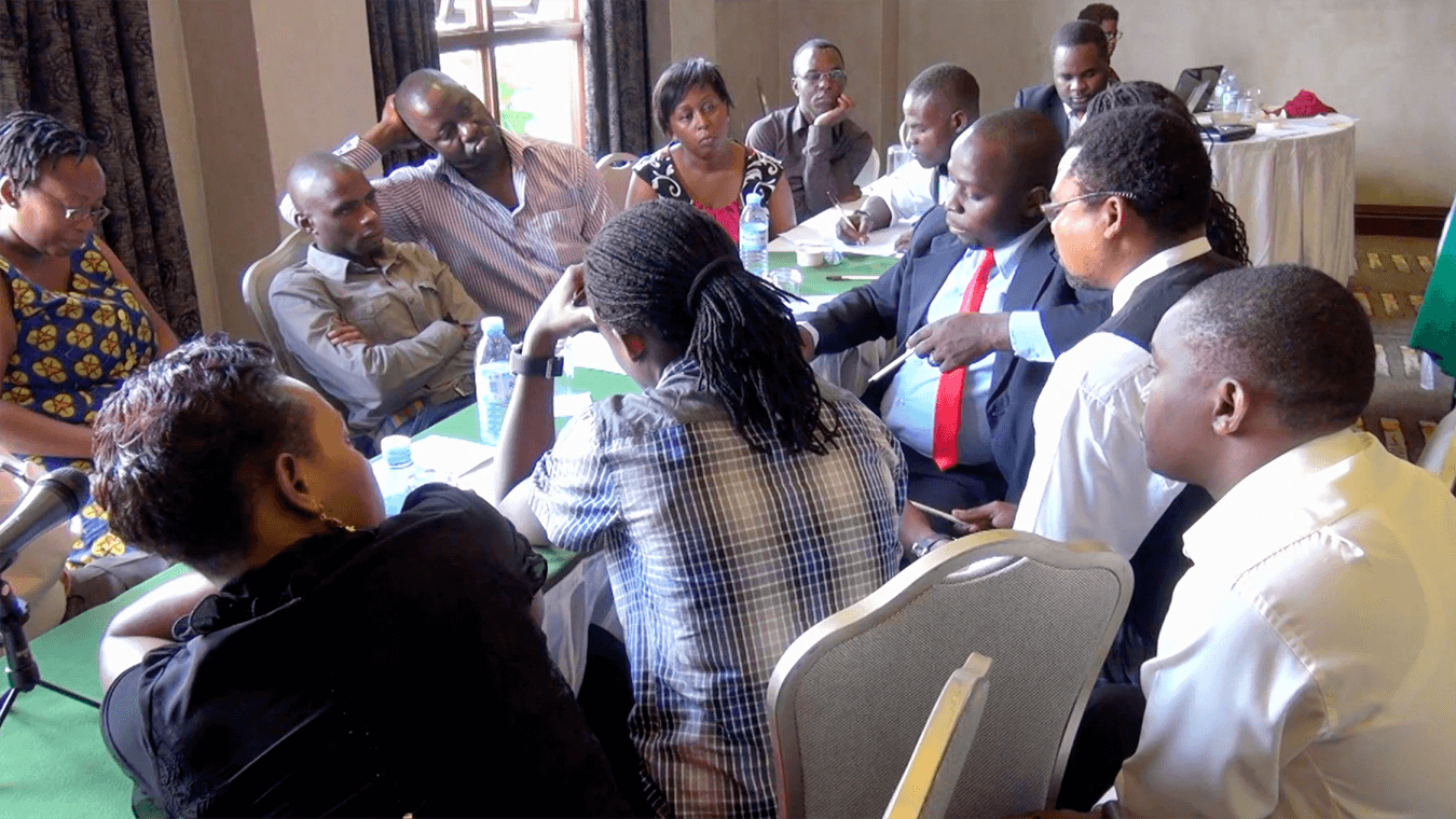 Attivisti LGBTI in Uganda - screenshot dal documentario "And Still We Rise "