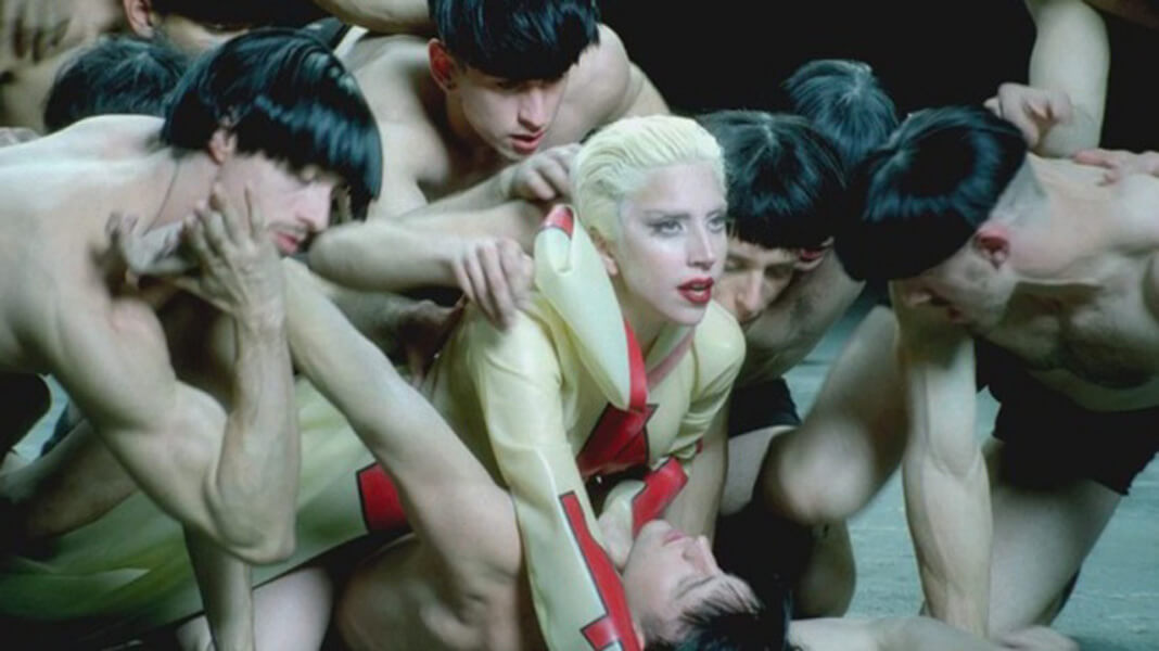 Come riconoscere una velata - alejandro lady gaga official video 1 - Gay.it
