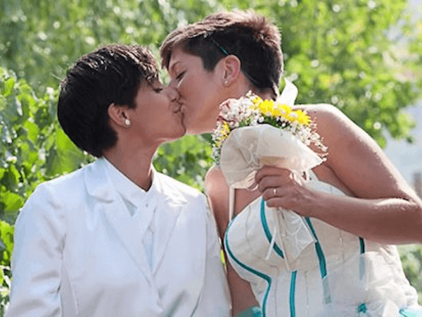 Doc lgbt del 2014: “Ci chiamano diversi”, storie delicate e politiche