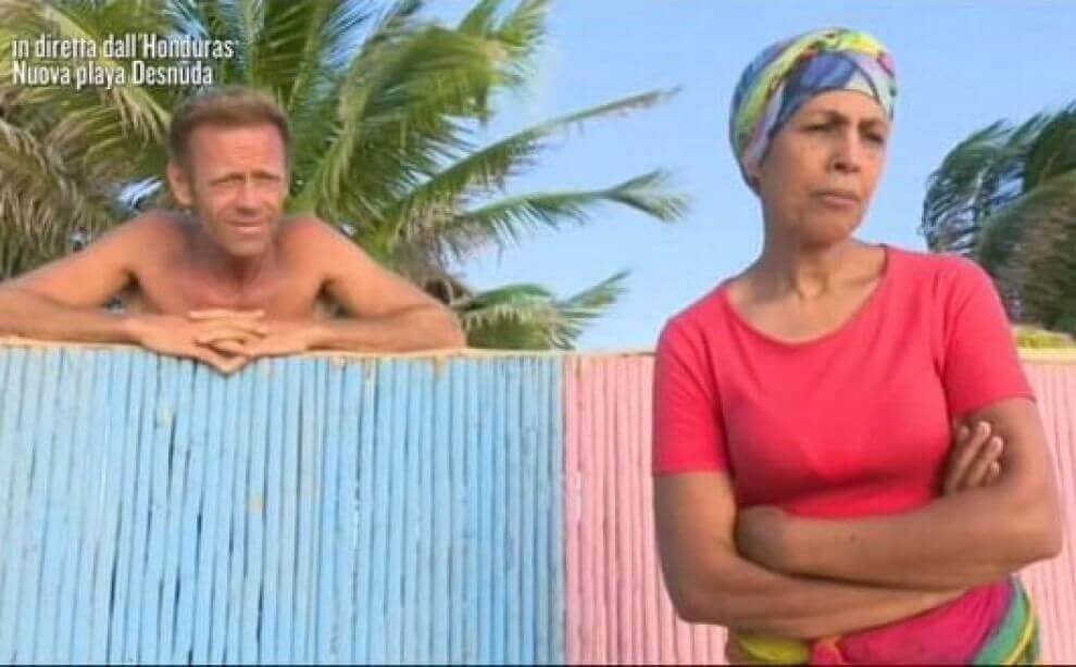 isola-dei-famosi-2015-rachida-rocco-siffredi-nudo