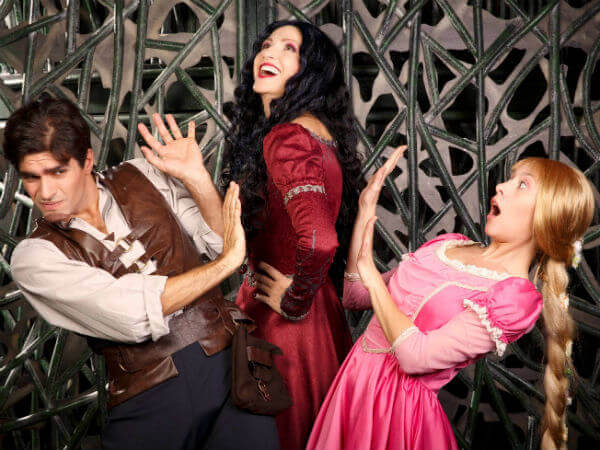 Lorella Cuccarini, da Rapunzel a una gay Filumena Marturano?