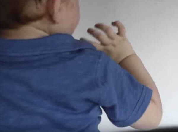 Luca e i suoi papà arrivano su Canale 5 – VIDEO