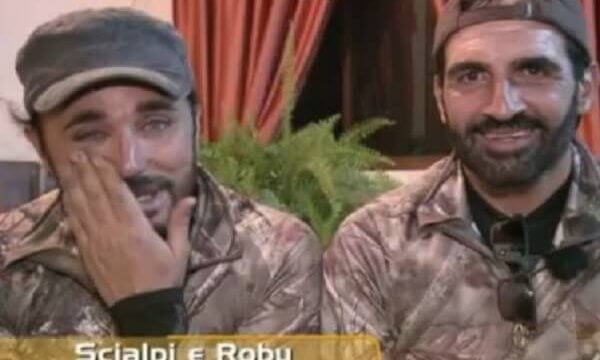 Pechino Express: Shalpy e Roberto meglio di Lara Croft in missione! - shialpypiange - Gay.it