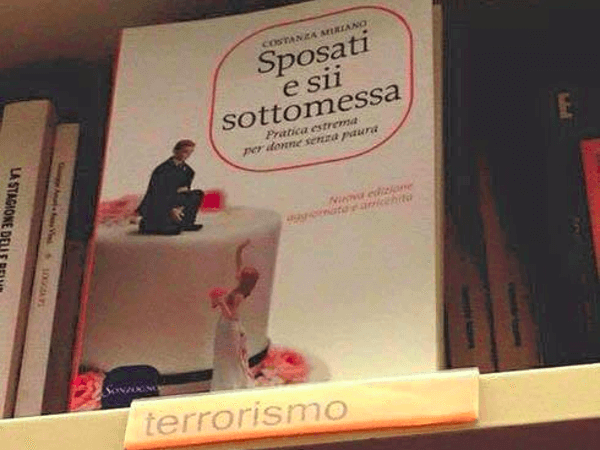 Puttane o sottomesse: i fan di Costanza Miriano all’opera su Facebook