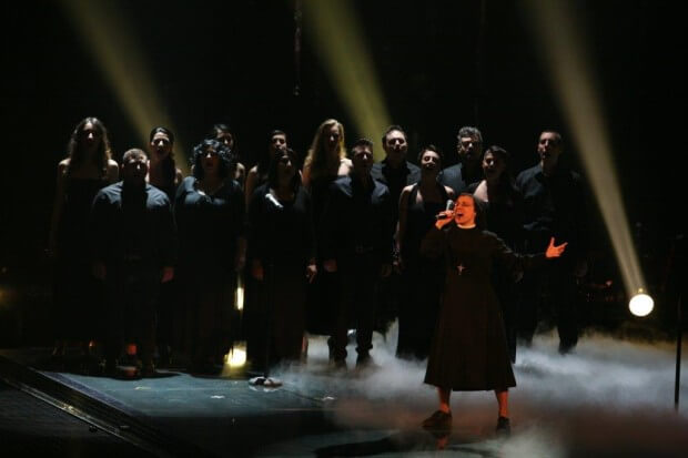 The voice: perché Suor Cristina deve cantare Morandi? La trashcronaca - suor cristina the voice tvoi 8 - Gay.it