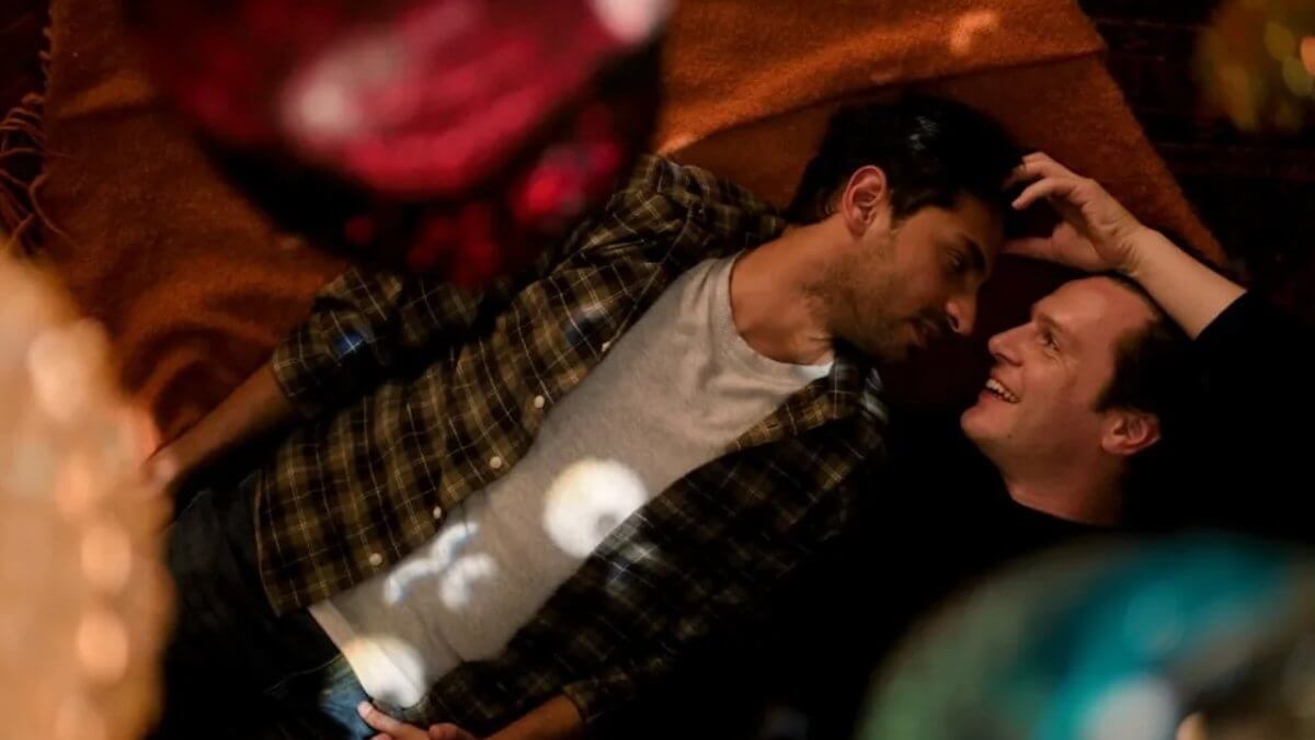 A Nice Indian Boy, la rom-com gay con Karan Soni e Jonathan Groff acclamata dalla critica
