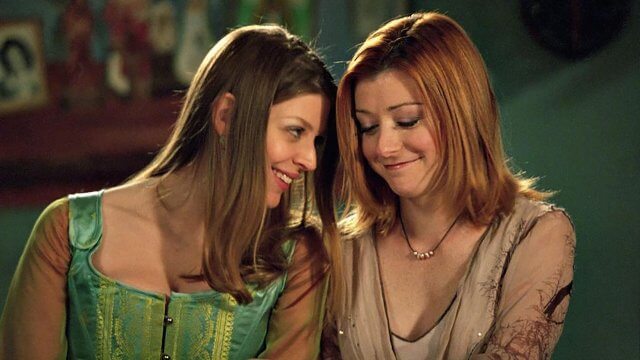 Buffy, Amber Benson ricorda con orgoglio Tara e Willow, coppia queer che ha cambiato la storia della tv - Buffy Amber Benson riflette sulla coppia queer che ha cambiato la serialita televisiva - Gay.it