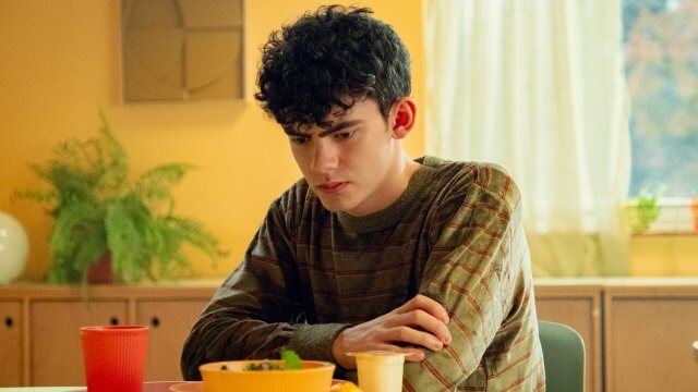 Heartstopper 3, Alice Oseman spiega come ha affrontato il disturbo alimentare di Charlie - Heartstopper FirstLook Season3 Image7 - Gay.it