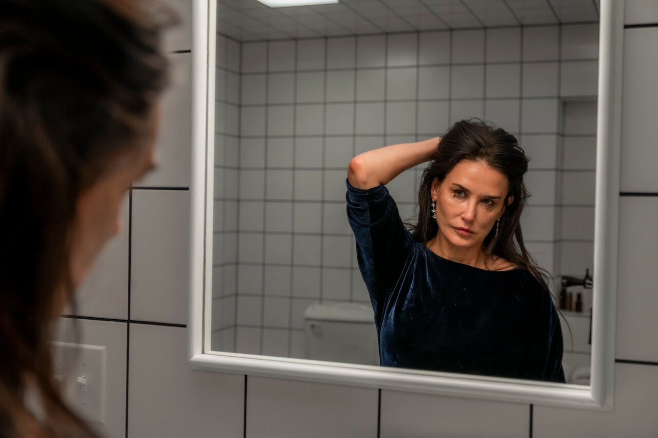 The Substance, il film dell’anno è un body horror con una memorabile Demi Moore