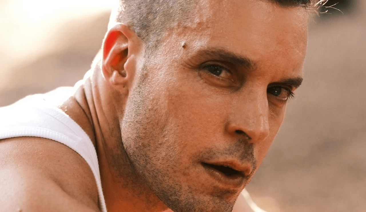 Coming Out Day, intervista a Lorenzo Balducci (video): “È un gesto politico, etico, permettetevi di essere felici”