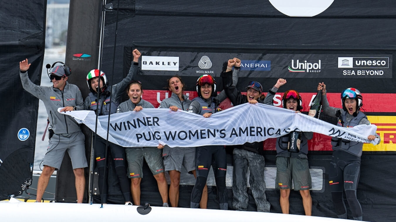 Luna Rossa Women team