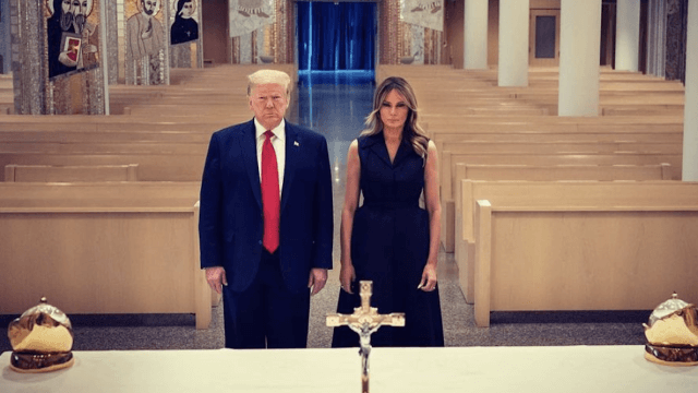 Secondo Melania Trump le persone trans starebbero "imponendo le loro ideologie a tutti" - Melania Trump e Donald Trump - Gay.it