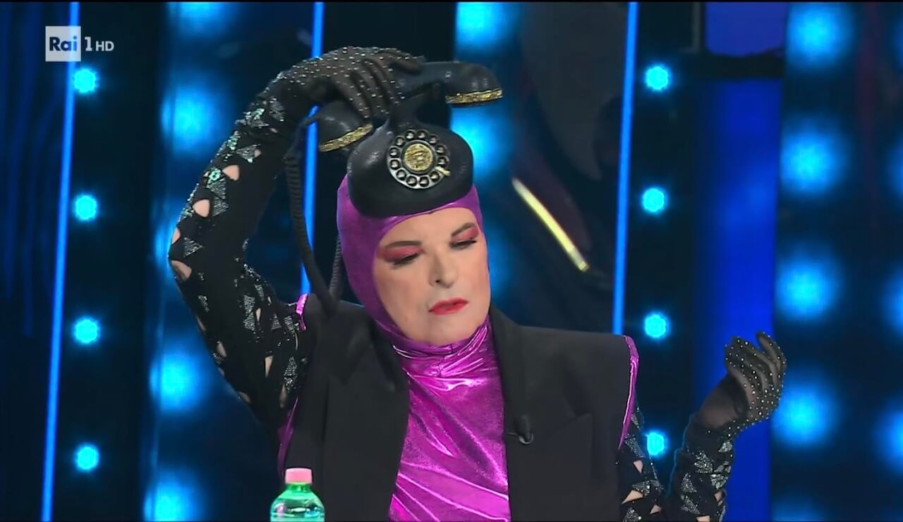 Cristiano Malgioglio porta la famiglia del suo fidanzato a Sanremo (ma non finisce bene) - cristiano malgioglio 2 - Gay.it