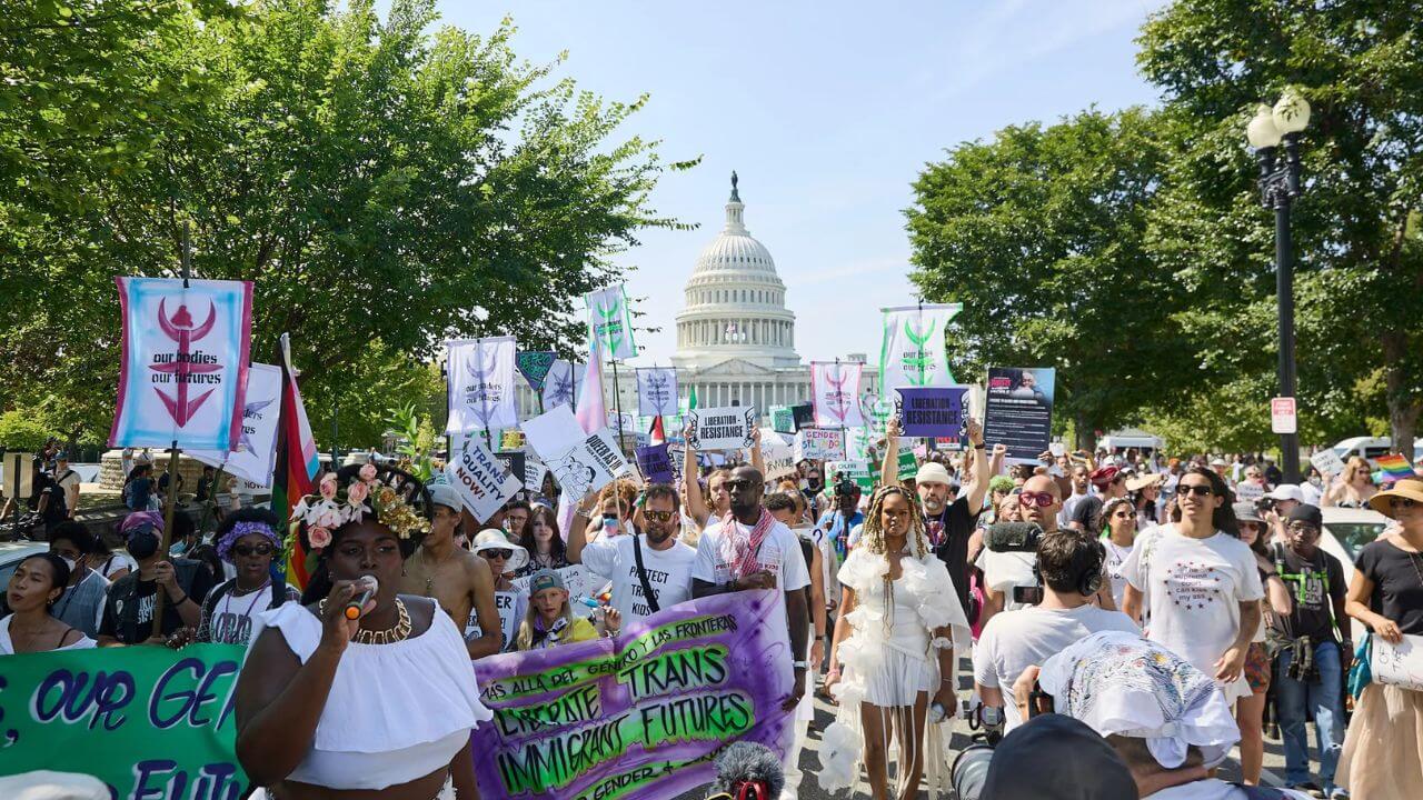 donald-trump-campagna-elettorale-anti-trans (2)