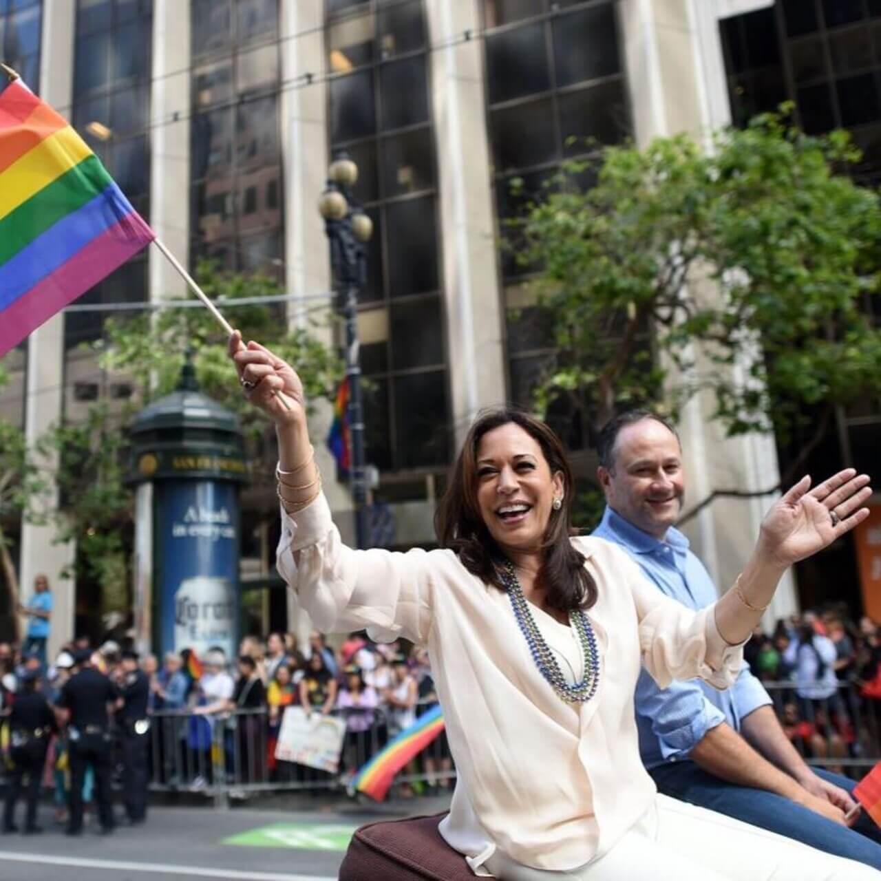 kamala harris, sostegno alla comunità lgbt